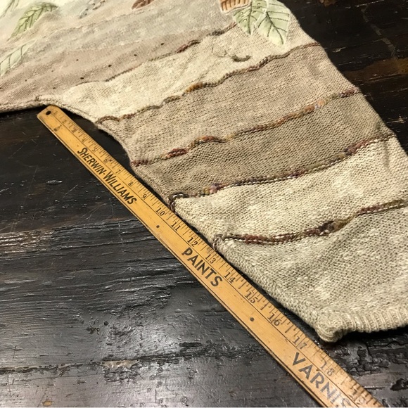 Vintage Dolman Sleeve ‘Leaves and Feathers’ Sweater - Picture 5 of 8